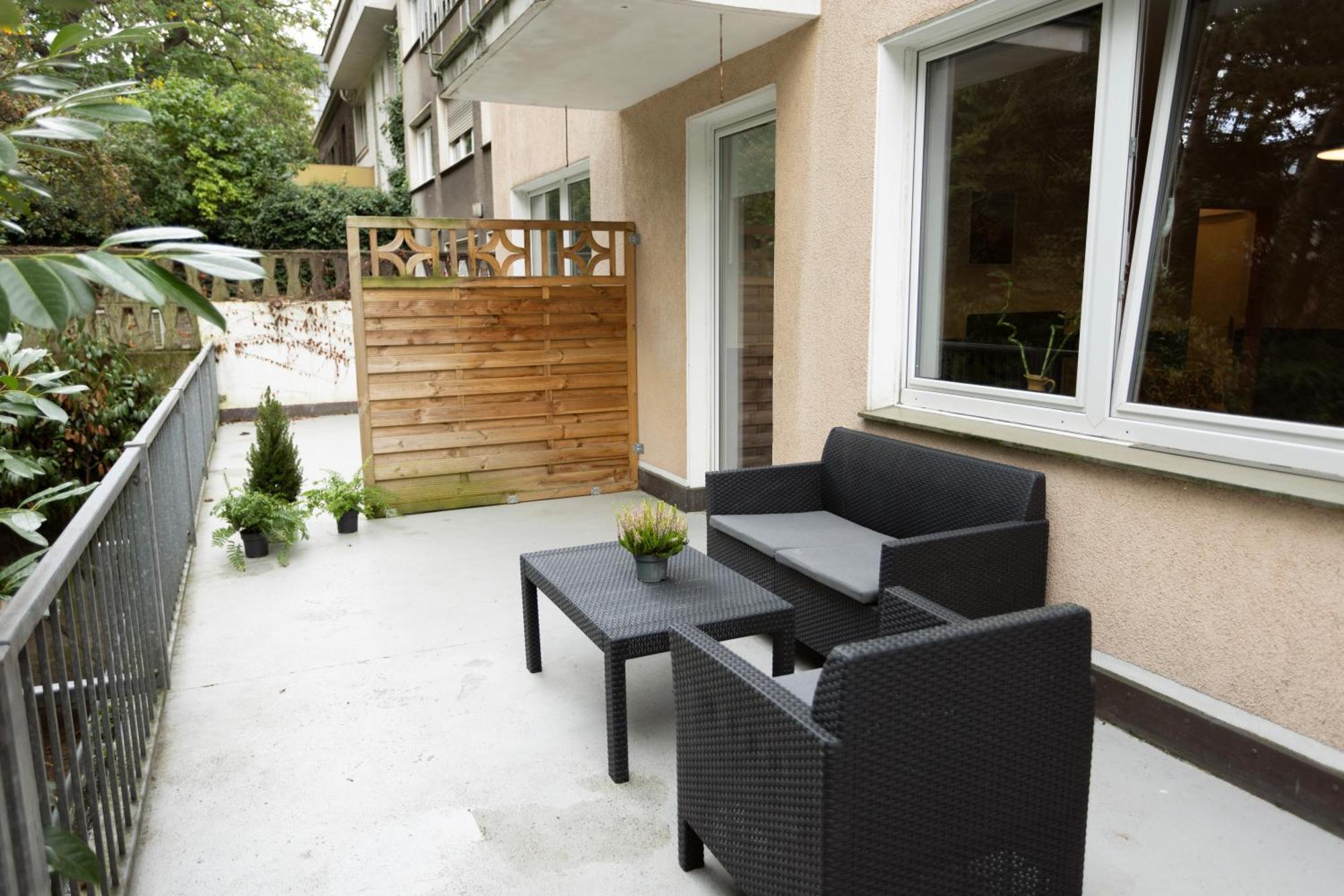 Central Apartment With Terrace And A Free Parking 뒤스부르크 외부 사진